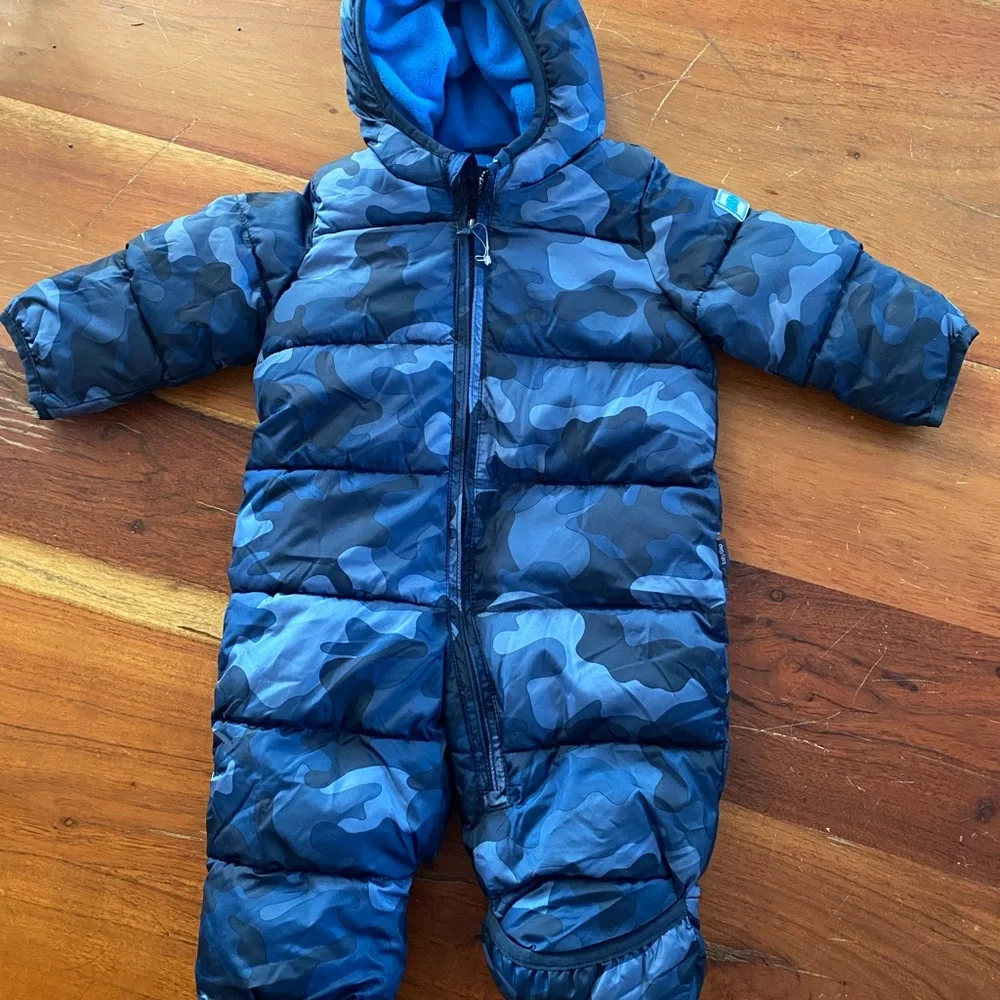 NWT Baby GAP blue Camouflage Snowsuit 3-6 months hooded